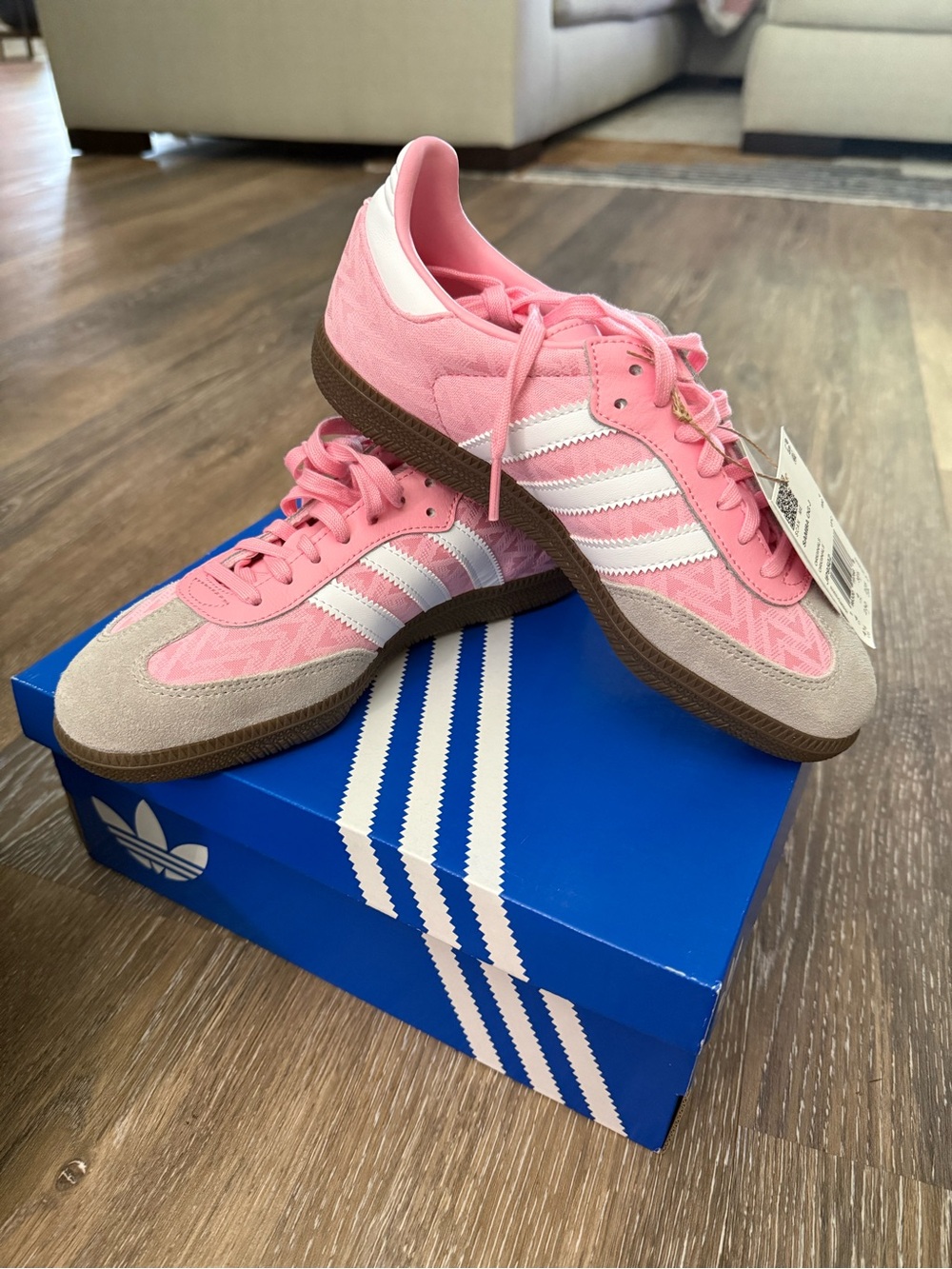 Adidas kids 4.5/womens 6 Pink and White Samba OG Sneakers with Gum Sole
